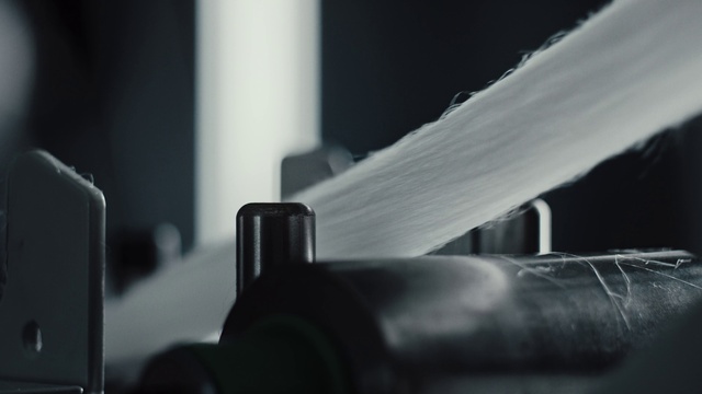 Video Reference: Water, Automotive tire, Automotive mirror, Automotive design, Hood, Tints and shades, Liquid, Monochrome photography, Monochrome, Macro photography