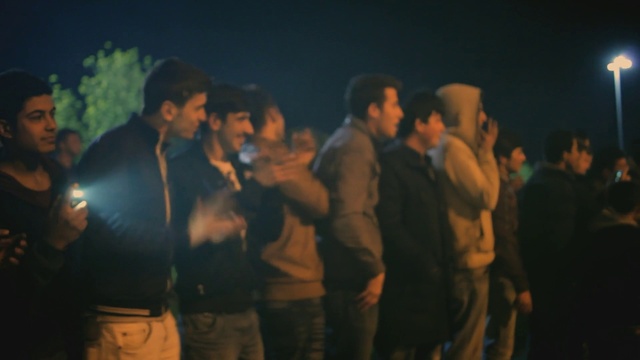 Video Reference: Flash photography, Entertainment, Interaction, Performing arts, T-shirt, Event, Music, Fun, Darkness, Formal wear