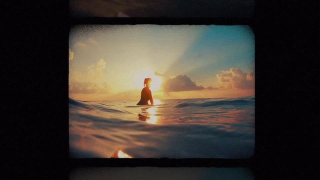 Video Reference: Water, Cloud, Sky, Flash photography, Afterglow, Body of water, Dusk, Rectangle, Sunset, Sunrise
