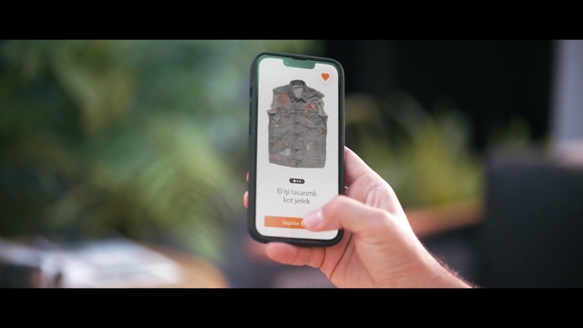 Video Reference: Hand, Mobile phone, Communication Device, Portable communications device, Telephony, Gesture, Gadget, Finger, Mobile device, Font
