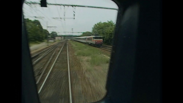 Video Reference: Train, Sky, Plant, Vehicle, Rolling stock, Track, Railway, Window, Mode of transport, Public transport
