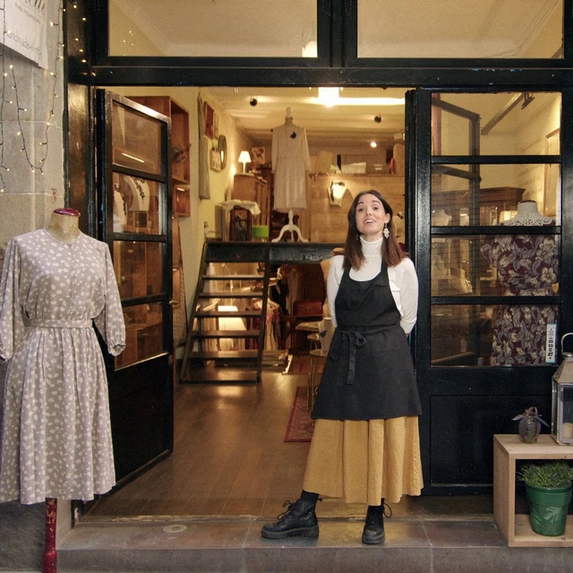 Video Reference: Clothing, Window, Dress, Interior design, Street fashion, One-piece garment, Fashion design, Luggage and bags, Handbag, Bag