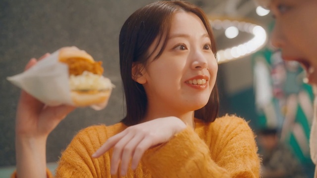 Video Reference: Food, Gesture, Food craving, Happy, Ingredient, Thumb, Sweetness, Fur clothing, Finger food, Cuisine