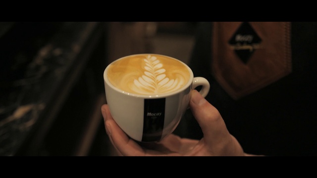 Video Reference: Espressino, Tableware, Wiener melange, Flat white, Cortado, Cuban espresso, Coffee cup, Single-origin coffee, Java coffee, Caffè macchiato