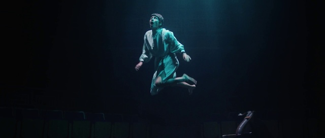 Video Reference: Flash photography, Dress, Entertainment, Performing arts, Performance art, Event, Electric blue, Choreography, Stage, Fictional character