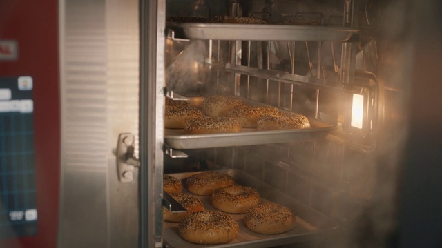 Video Reference: Food, Staple food, Ingredient, Dish, Cuisine, Tableware, Gluten, Delicacy, Finger food, Baking