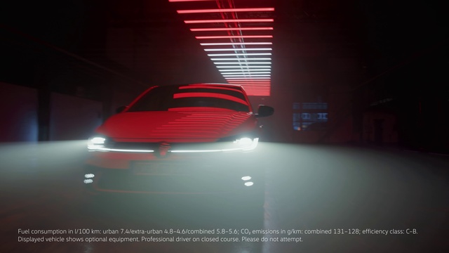 Video Reference: Automotive parking light, Automotive tail & brake light, Automotive lighting, Hood, Car, Automotive design, Vehicle, Grille, Vehicle door, Automotive exterior