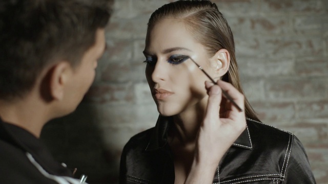 Video Reference: Hair, Forehead, Nose, Skin, Head, Lip, Chin, Eyebrow, Shoulder, Eye