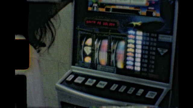 Video Reference: Audio equipment, Electronic device, Technology, Machine, Auto part, Gadget, Cassette deck, Musical instrument accessory, Multimedia, Vehicle audio