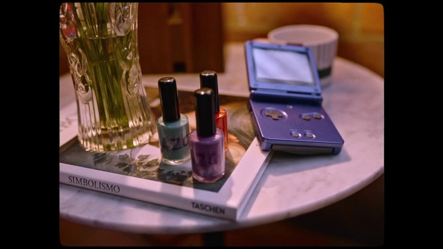 Video Reference: Drinkware, Tableware, Table, Purple, Barware, Fluid, Tablet computer, Communication Device, Violet, Portable communications device