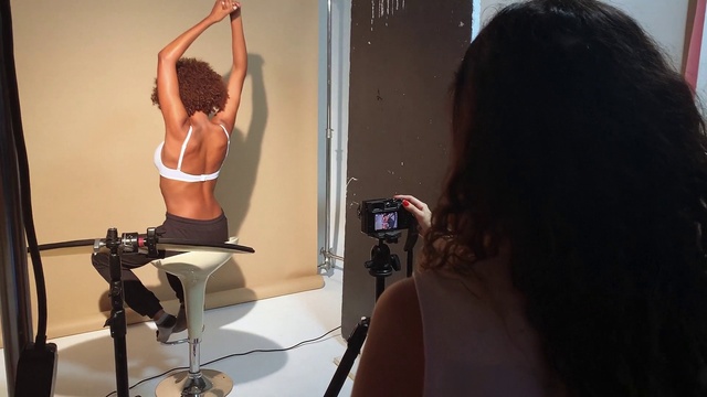 Video Reference: Joint, Shoulder, Leg, Flash photography, Thigh, Knee, Waist, Brassiere, Entertainment, Elbow