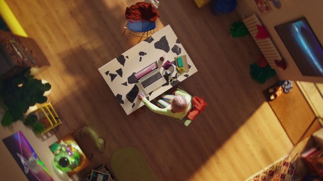 Video Reference: Wood, Flooring, World, Floor, Hardwood, Toy, Table, Fun, Toy block, Art