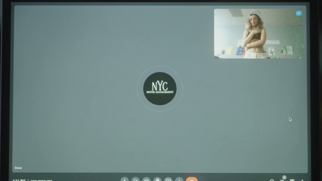 Video Reference: Font, Gadget, Software, Technology, Screenshot, Display device, Electronic device, Multimedia, Circle, Graphics