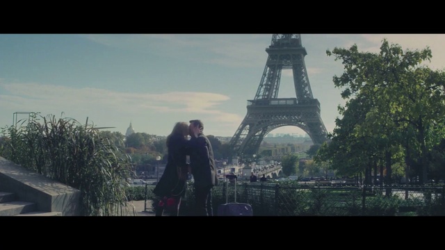 Video Reference: Cloud, Sky, Plant, Tree, Travel, Atmospheric phenomenon, Happy, Monument, City, Metal
