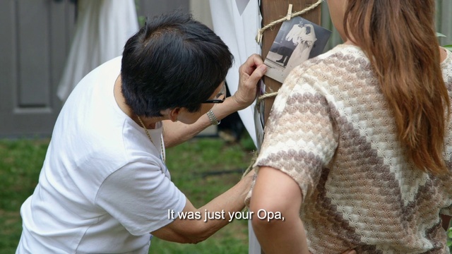 Video Reference: Vertebrate, Textile, Mammal, Eyelash, Eyewear, Black hair, Adaptation, Elbow, Curtain, Event