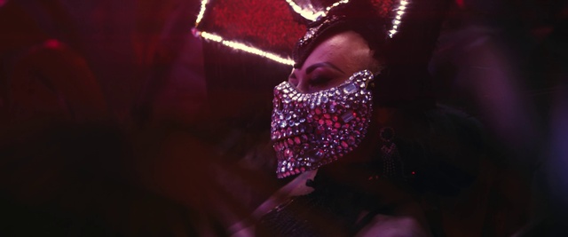 Video Reference: Purple, Jaw, Entertainment, Flash photography, Violet, Music, Music artist, Performing arts, Magenta, Musician