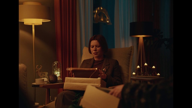 Video Reference: Lighting, Interior design, Lamp, Curtain, Comfort, Event, Room, Conversation, Darkness, Lampshade