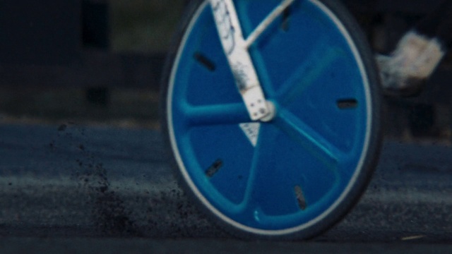 Video Reference: Watch, Azure, Hood, Clock, Gas, Font, Automotive tire, Motor vehicle, Rim, Electric blue