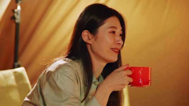 Video Reference: Skin, Lip, Smile, Happy, Lipstick, Event, Fun, Drinking, Curtain, Conversation