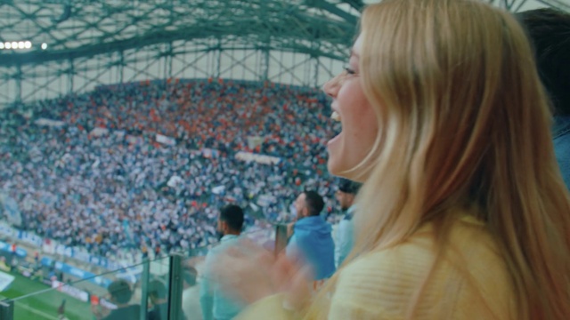 Video Reference: Water, Leisure, Fun, Happy, Event, Crowd, Recreation, Fan, Electric blue, Audience