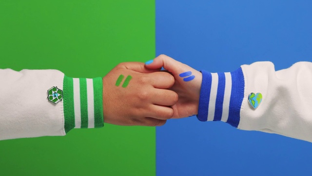 Video Reference: Hand, Arm, Sleeve, Thumb, Gesture, Nail, Finger, Sportswear, Wrist, Jersey