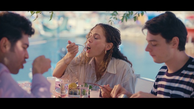 Video Reference: Happy, Tableware, Gesture, Leisure, Sharing, Event, Friendship, Drink, Fun, Conversation