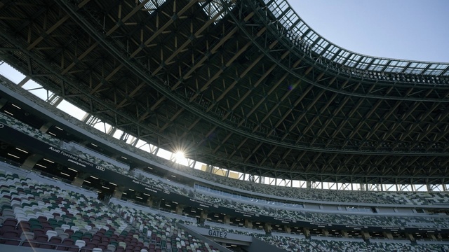 Video Reference: Field house, Sky, Building, Fan, Event, Sport venue, City, Crowd, Metal, Arena