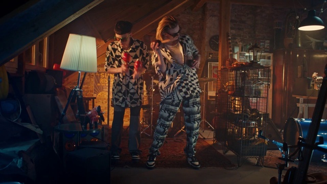 Video Reference: Entertainment, Musician, Performing arts, Musical instrument, Music, Chair, Performance art, Fun, Stage, Guitar