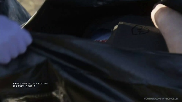 Video Reference: Sleeve, Gesture, Collar, Automotive design, Finger, Vehicle door, Electric blue, Wrist, Denim, Auto part