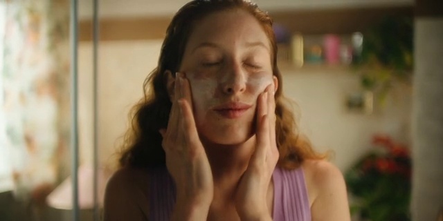 Video Reference: Nose, Cheek, Lip, Hand, Smile, Eyelash, Jaw, Ear, Happy, Gesture