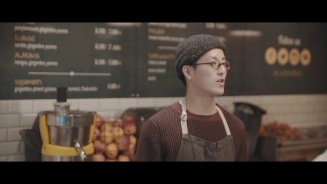 Video Reference: Glasses, Flash photography, Cap, Eyewear, Adaptation, Font, Event, Natural foods, Fun, T-shirt