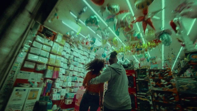 Video Reference: Leisure, Fun, Event, Art, Glass, Crowd, Entertainment, Recreation, Ceiling, Chair