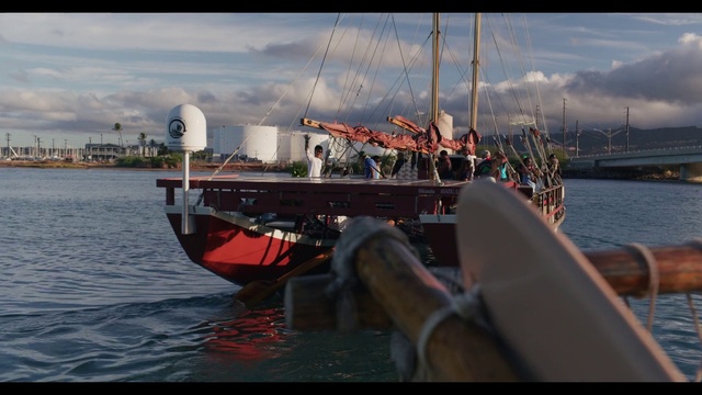 Video Reference: Water, Cloud, Sky, Boat, Watercraft, Vehicle, Naval architecture, Lake, Boats and boating--Equipment and supplies, Ship