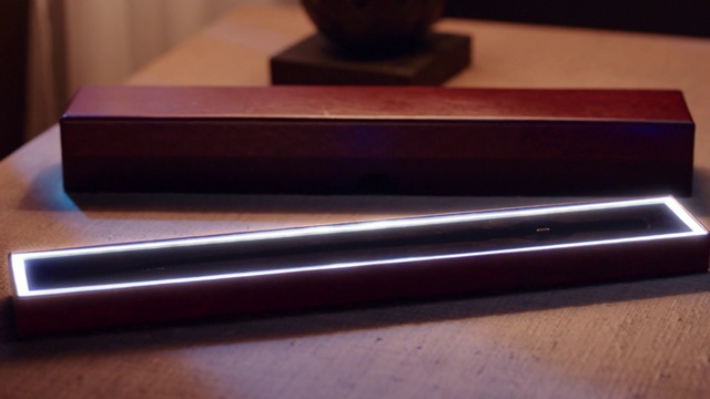 Video Reference: Wood, Gadget, Publication, Wood stain, Hardwood, Netbook, Audio equipment, Electronic instrument, Automotive exterior, Plywood