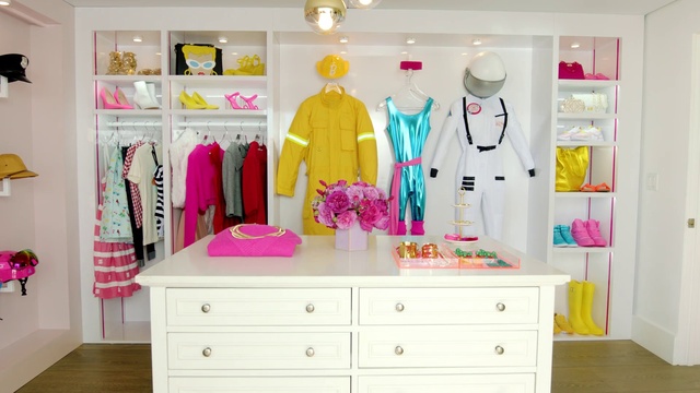 Video Reference: Property, Cabinetry, White, Product, Purple, Sleeve, Textile, Drawer, Yellow, Interior design