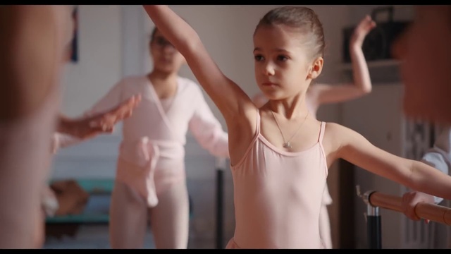 Video Reference: Joint, Shoulder, Dance, Flash photography, Ballet shoe, Gesture, Entertainment, Performing arts, Undershirt, Sportswear