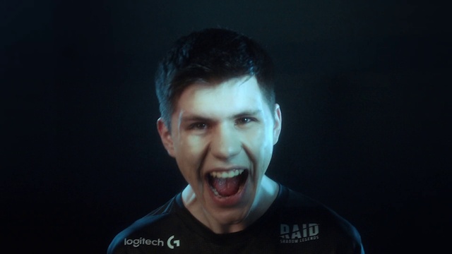 Video Reference: Forehead, Nose, Eyebrow, Mouth, Smile, Neck, Jaw, Flash photography, Gesture, Tooth