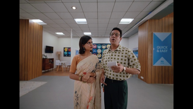 Video Reference: Event, Fashion design, Fun, Sports equipment, Room, Child, Necklace, Ceremony, Jewellery, Ceiling