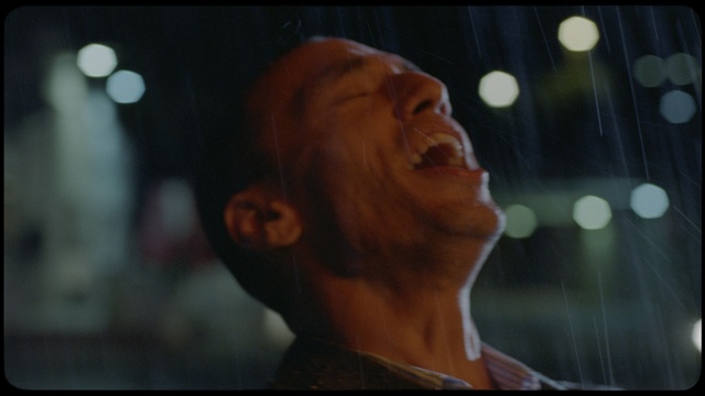 Video Reference: Smile, Flash photography, Performing arts, Event, Darkness, Audio equipment, Midnight, Fun, Entertainment, Wrinkle