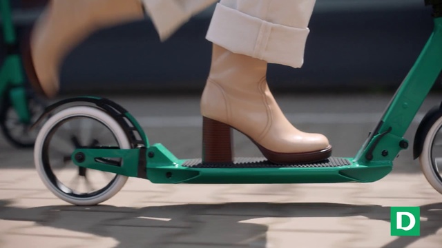 Video Reference: Footwear, Wheel, Tire, Dress, Automotive design, Vehicle, Bicycle tire, Knee, Automotive tire, Fender