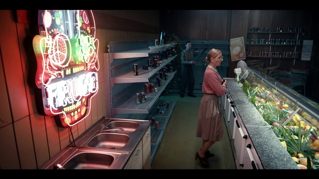 Video Reference: Recreation, Fun, T-shirt, Games, Machine, Leisure, Advertising, Room, Fast food