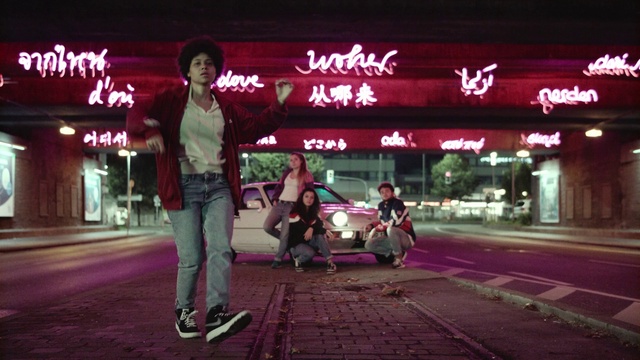 Video Reference: Tire, Wheel, Vehicle, Automotive lighting, Car, Pink, Fun, Asphalt, Headlamp, Magenta