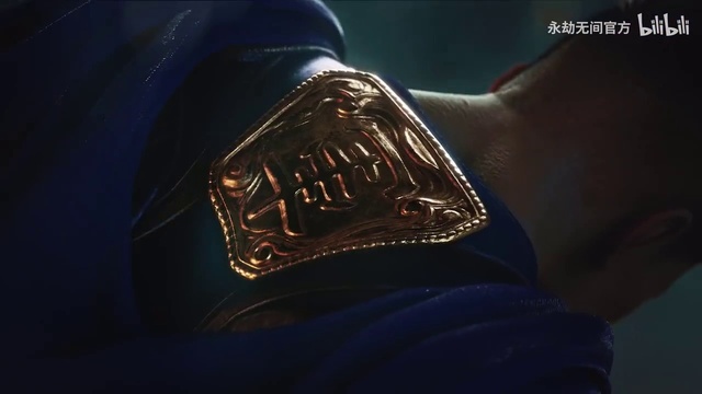 Video Reference: Hood, Automotive lighting, Helmet, Tints and shades, Electric blue, Personal protective equipment, Automotive design, Vehicle door, Automotive exterior, Motor vehicle