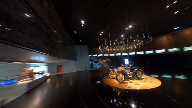 Video Reference: Tire, Wheel, Automotive lighting, Building, Motorcycle, Vehicle, Automotive design, Automotive tire, Space, Headlamp