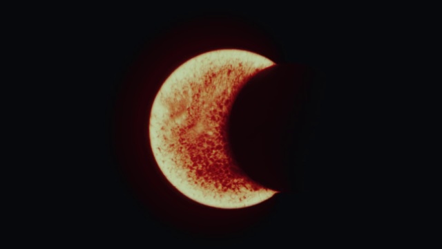 Video Reference: Atmosphere, Moon, Crescent, Sky, Eclipse, Astronomical object, Event, Temperature, Space, Symbol