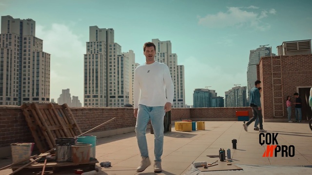 Video Reference: Sky, Building, Cloud, Skyscraper, Standing, Tower block, Tower, Travel, City, Landmark