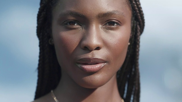 Video Reference: Forehead, Nose, Cheek, Skin, Lip, Chin, Eyelash, Cornrows, Flash photography, Jaw