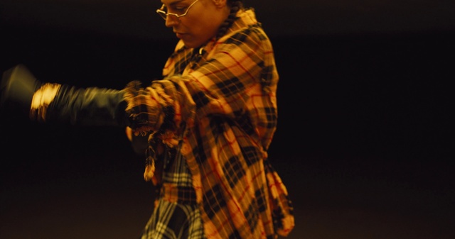 Video Reference: Tartan, Performing arts, Music, Entertainment, Musician, Artist, Music artist, Event, Plaid, Fun