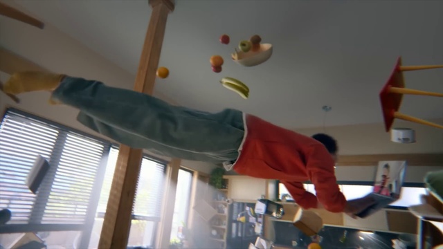 Video Reference: Gesture, Window, Fun, Ceiling, Balance, Recreation, Thigh, Leisure, Human leg, Elbow