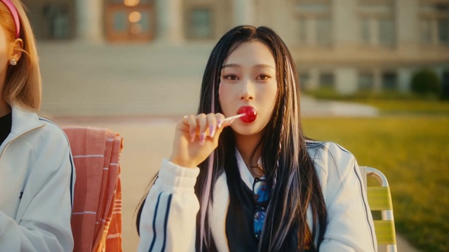 Video Reference: Lip, Outerwear, Flash photography, Happy, Gesture, Eyewear, Travel, Black hair, Fun, Leisure